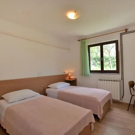 Luna Apartment *