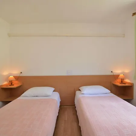 Luna Apartman *